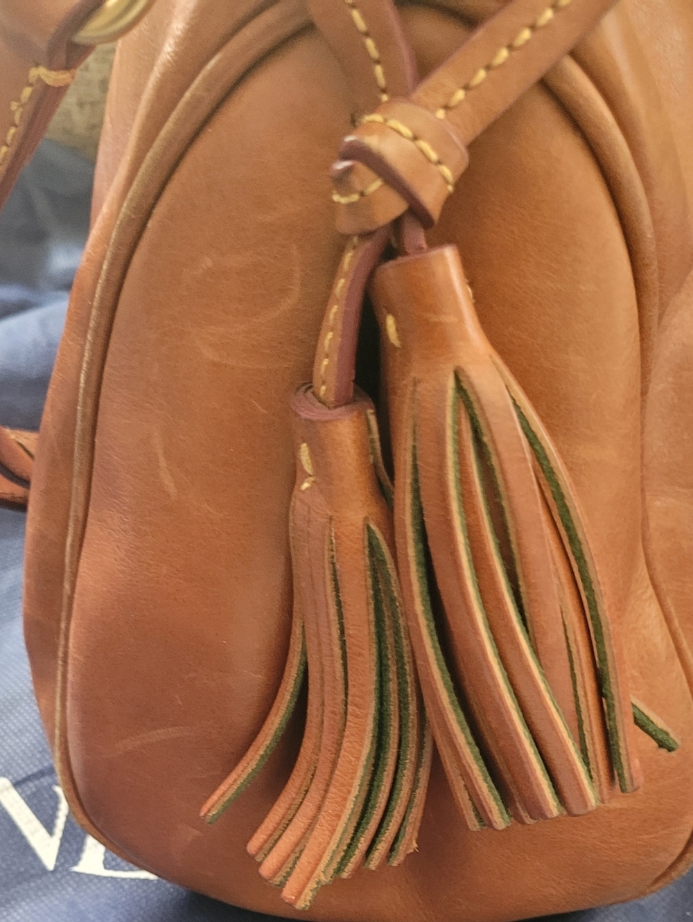 Dooney & Bourke Florentine Hobo Shoulder Bag Natural-GUC - Picture 5 of 16